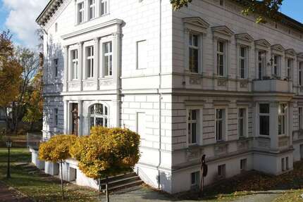 Büro in Halle 4.190 € 315 m² zimmer