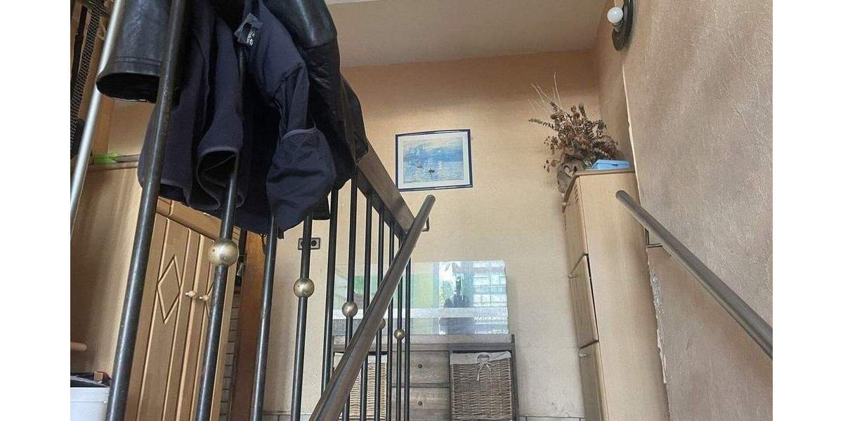 Mehrfamilienhaus, Wohnhaus Freisen Haupersweiler - 8 Zimmer, 244 m&sup2;, 59.000&euro; | Angebot:25670560