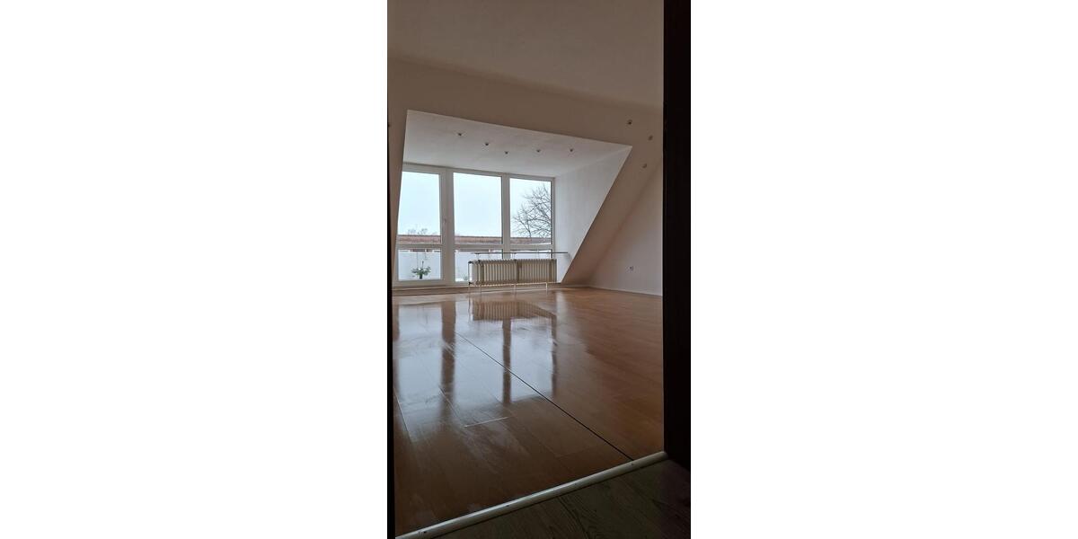 Dachgeschoßwohnung Bremen Blumenthal - 3 Zimmer, 72 m&sup2;, 175.000&euro; | Angebot:25178673