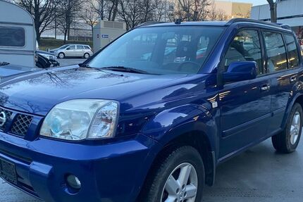 Nissan X-Trail 137.000 km 2.499 &euro; München 80809