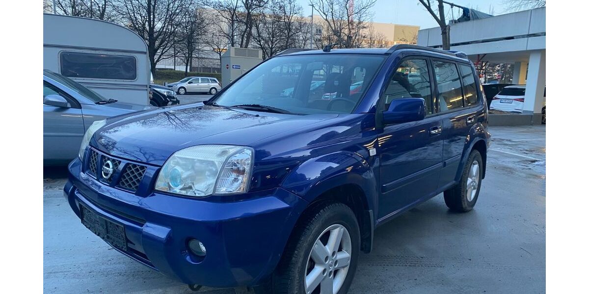 Nissan X-Trail 137.000 km 2.499 &euro; München 80809