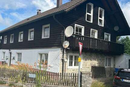 Haus zum Kaufen in Zwiesel 198.000 € 280 m² 11 zimmer