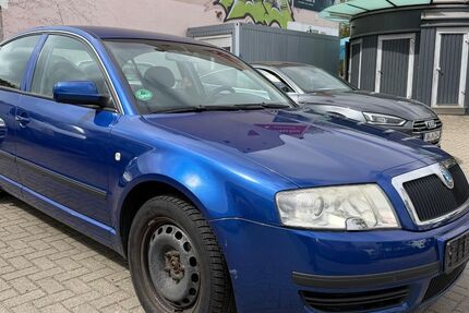 Skoda Superb 168.000 km 1.990 &euro; Magdeburg 39112