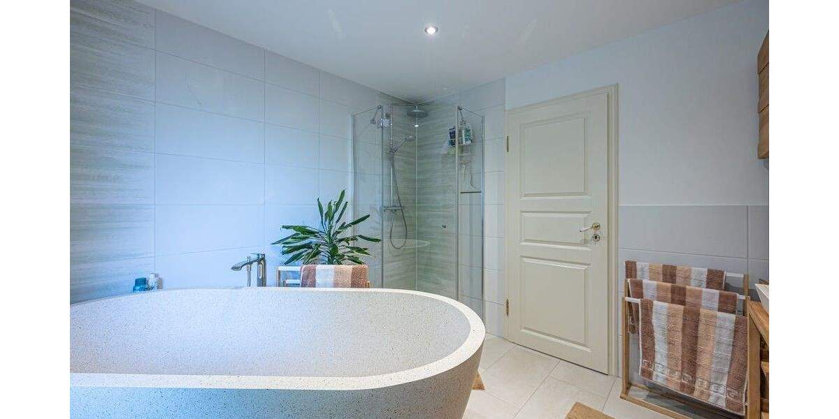 Mehrfamilienhaus, Wohnhaus Brokstedt - 5 Zimmer, 192 m&sup2;, 599.000&euro; | Angebot:25772850