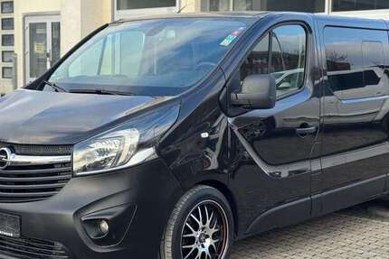 Opel Vivaro 156.000 km 16.990 € Göttingen 37077