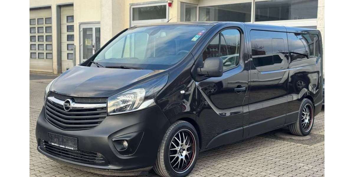 Opel Vivaro 156.000 km 16.990 € Göttingen 37077