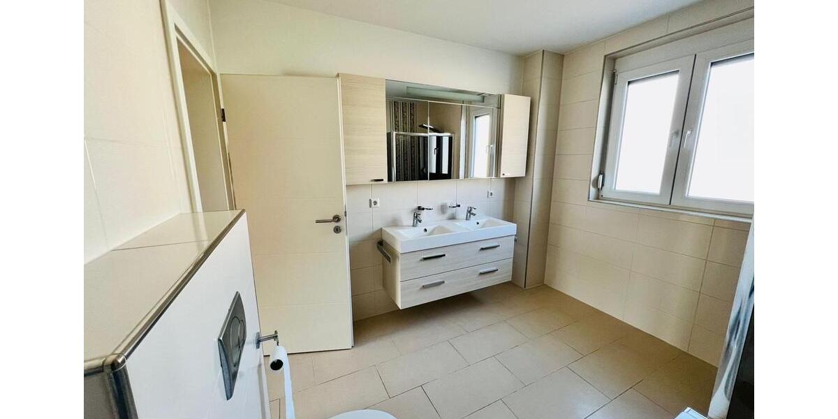 Doppelhaushälfte Karlsruhe Knielingen - 5 Zimmer, 150 m&sup2;, 2.300&euro; | Angebot:26581927