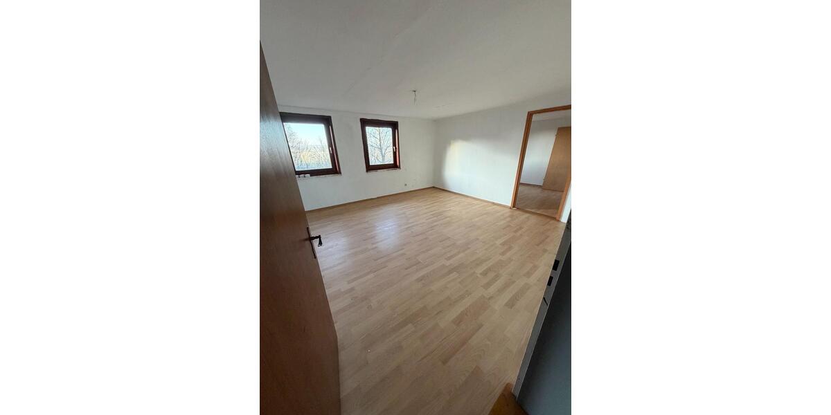 Einfamilienhaus Schöppenstedt - 5 Zimmer, 140 m&sup2;, 1.000&euro; | Angebot:25613795