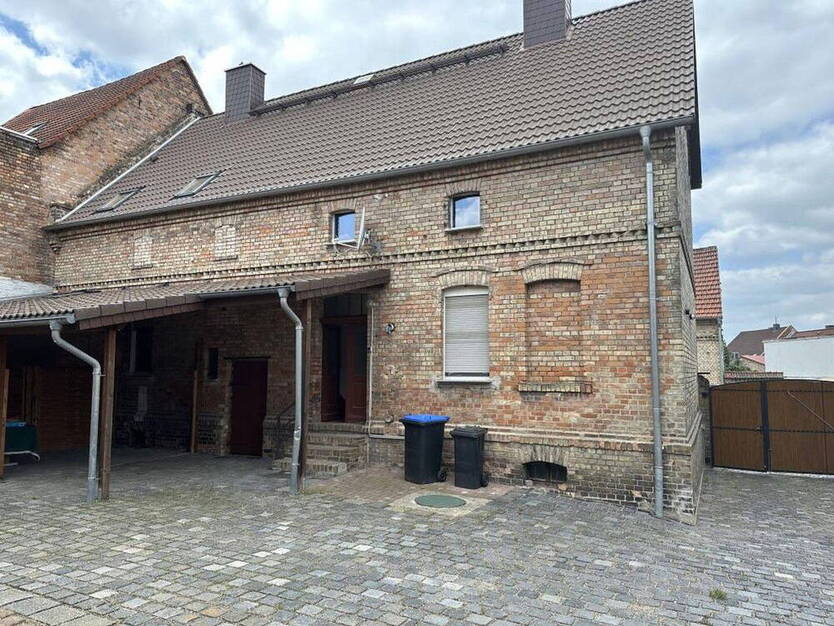 Schönes Anwesen in Röbligen am See zu verkaufen 1 zimmer