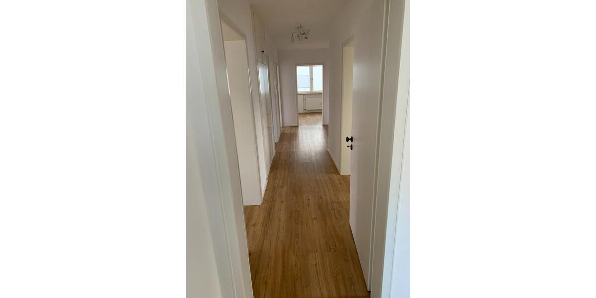 Etagenwohnung Donauwörth - 4 Zimmer, 95 m&sup2;, 1.090&euro; | Angebot:24372946