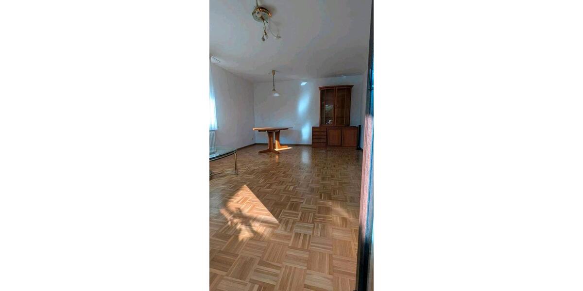 Erdgeschoßwohnung Neuhausen auf den Fildern - 3 Zimmer, 79 m&sup2;, 1.100&euro; | Angebot:26634380
