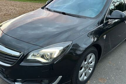 Opel Insignia 225.000 km 6.999 € Estenfeld 97230