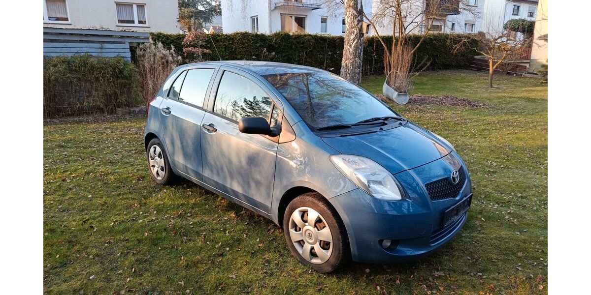 Toyota Yaris 110.000 km 3.000 &euro; Spangenberg 34286
