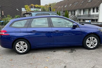 Peugeot 308 81.704 km 12.400 € Sprockhövel 45549