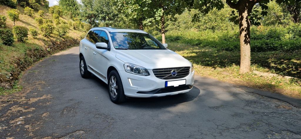 Volvo XC60 171.000 km 18.000 &euro; Siegburg 53721
