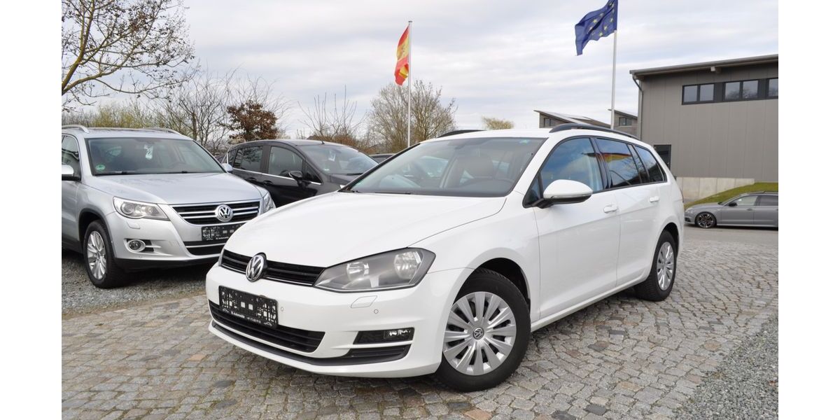 VW Golf 111.000 km 9.480 &euro; Ahrensbök 23623