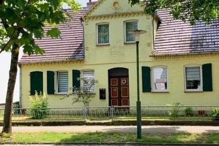 Haus Lenzen - 4 Zimmer, 100 m&sup2;, 95.000&euro; | Angebot:13296740