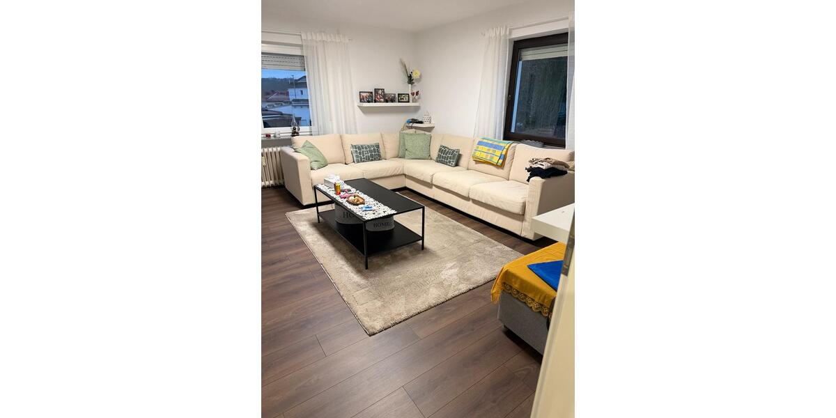 4-Zimmer Wohnung mit Balkon, Garten und Garage zu verkaufen 4 zimmer