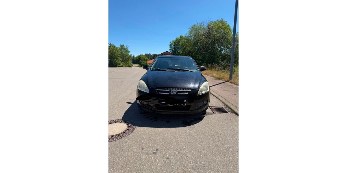 Kia ceed / Ceed 2.180.000 km 1.150 &euro; Bitz 72475