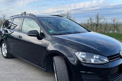 VW Golf 236.000 km 5.200 &euro; Oelde 59302