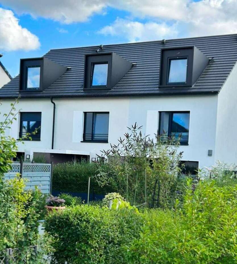 Haus zum Kaufen in Nauen 580.000 € 145 m²