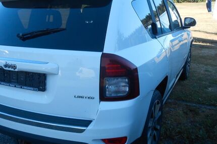 Jeep Compass 192.300 km 3.990 &euro; Vohenstrauß 92648