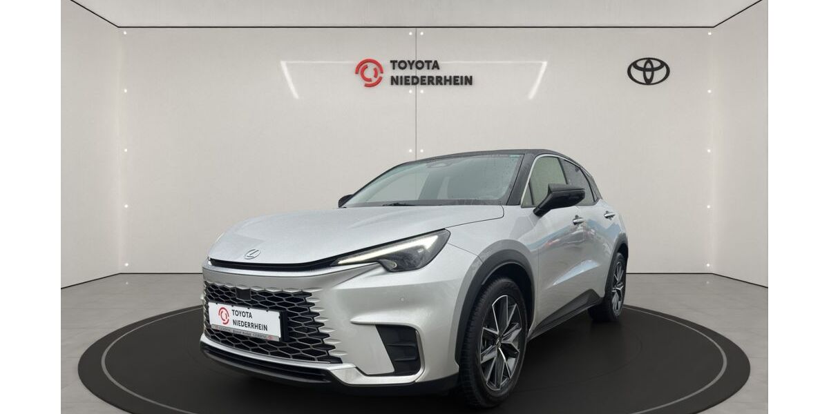 Lexus LBX 13.100 km 32.440 &euro; Bocholt 46395