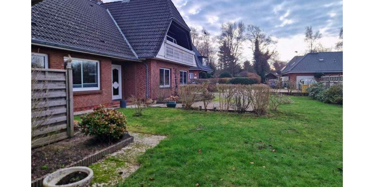 Großzügiges Einfamilienhaus mit separater Einliegerwohnung und reizvollem Ausblick in Richtung Meer 7 zimmer