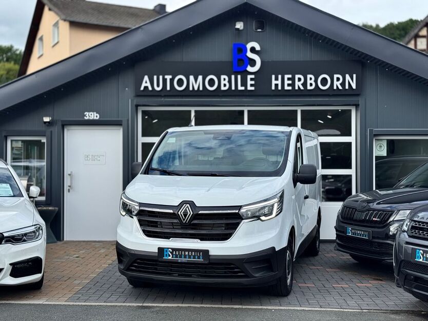 Renault Trafic 1.160 km 32.990 € Herborn 35745