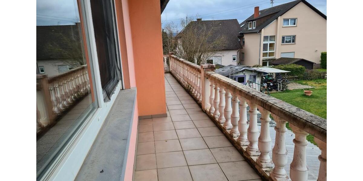 Etagenwohnung Ramstein-Miesenbach Miesenbach - 6 Zimmer, 190 m&sup2;, 1.700&euro; | Angebot:26222595