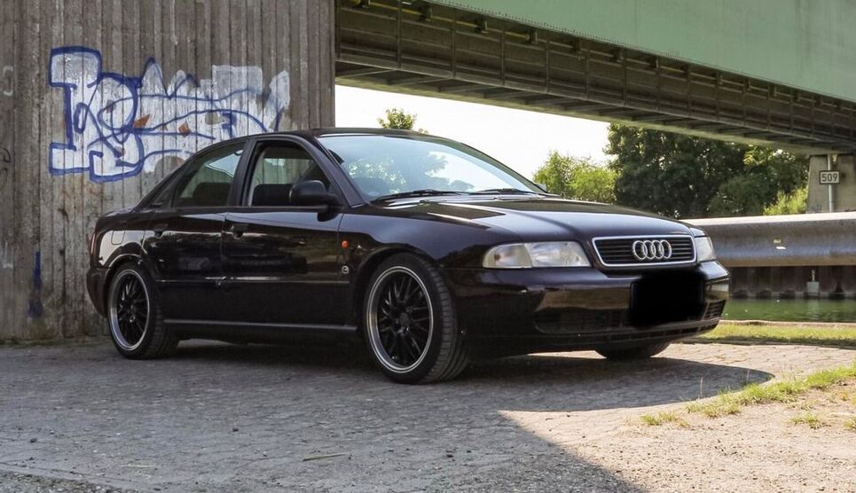 Audi A4 128.000 km 3.300 € Sassenburg 38524