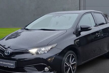 Toyota Auris 96.225 km 16.900 &euro; Wingst 21789