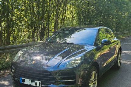 Porsche Macan 70.520 km 53.000 &euro; Offenbach am Main 63073