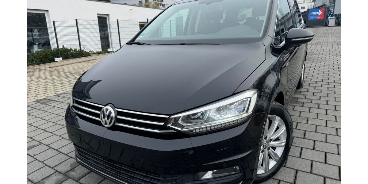 VW Touran 292.000 km 8.980 &euro; Holzgerlingen 71088