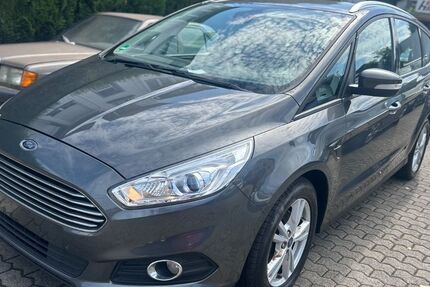 Ford S-Max 161.600 km 9.950 € Saarlouis 66740