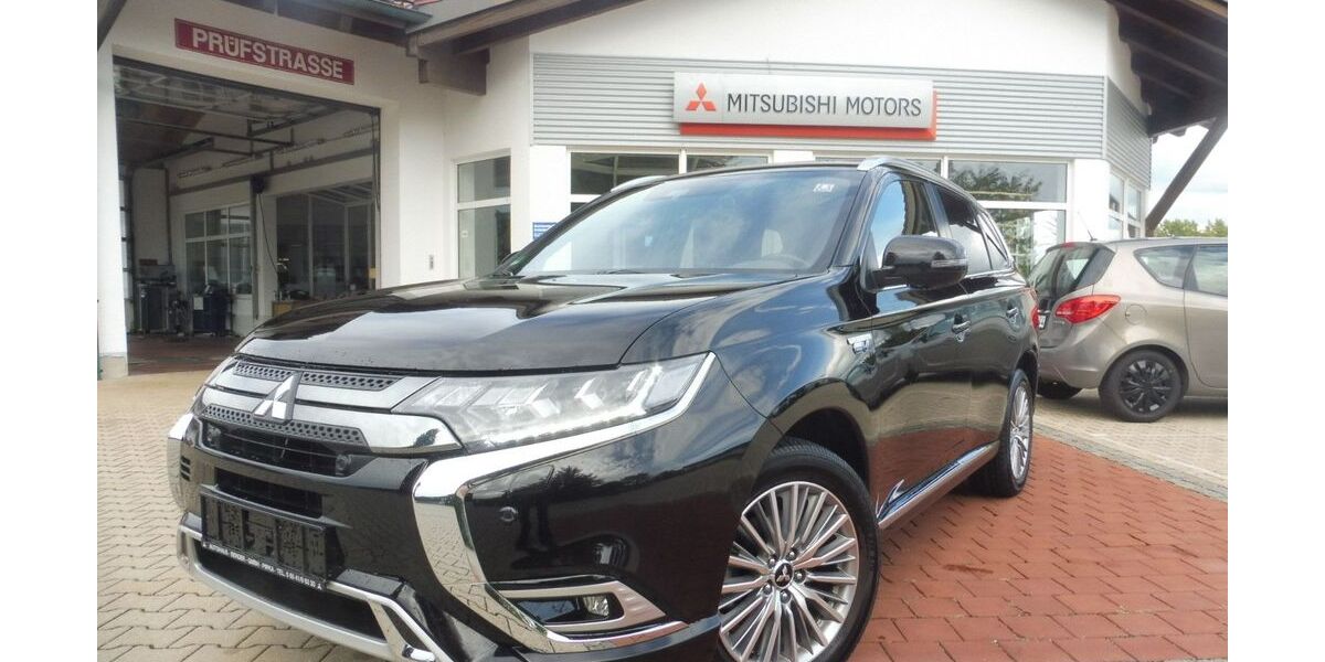 Mitsubishi Outlander 30.502 km 25.980 &euro; Hofkirchen Ortsteil Pirka 94544