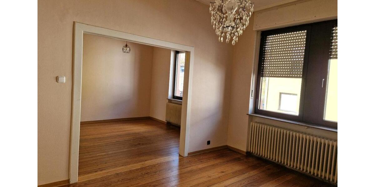 Einfamilienhaus Saarbrücken Dudweiler - 6 Zimmer, 155 m&sup2;, 192.000&euro; | Angebot:27027313