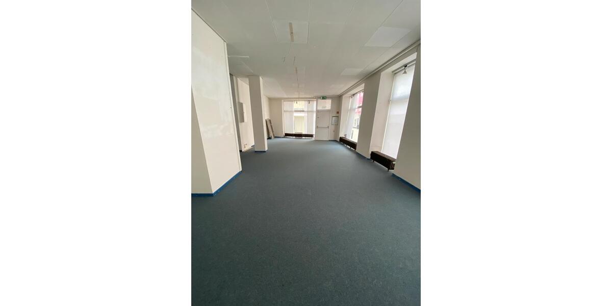 Menden: 3 Kaltmieten frei! Helle Büroräume in zentraler Innenstadtlage! zimmer