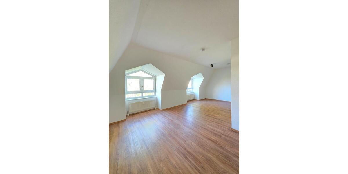 Dachgeschoßwohnung Markranstädt - 1 Zimmer, 33 m&sup2;, 69.000&euro; | Angebot:27098949