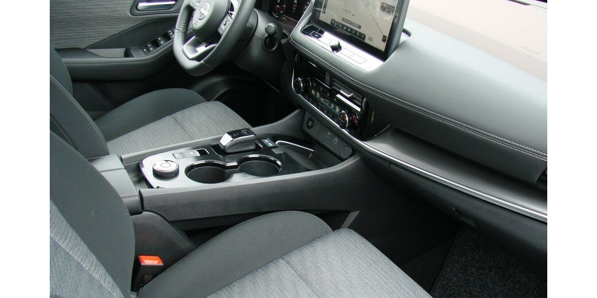 Nissan X-Trail 1.5VC-T ePower e4orce N-Connecta Pano Head 12.897 km 33.980 &euro; Falkensee 14612