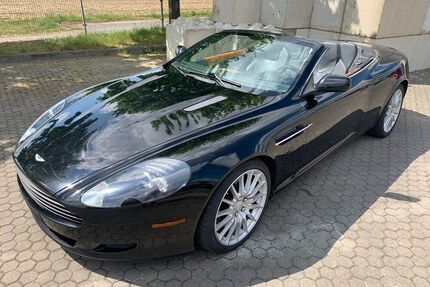 Aston Martin DB9