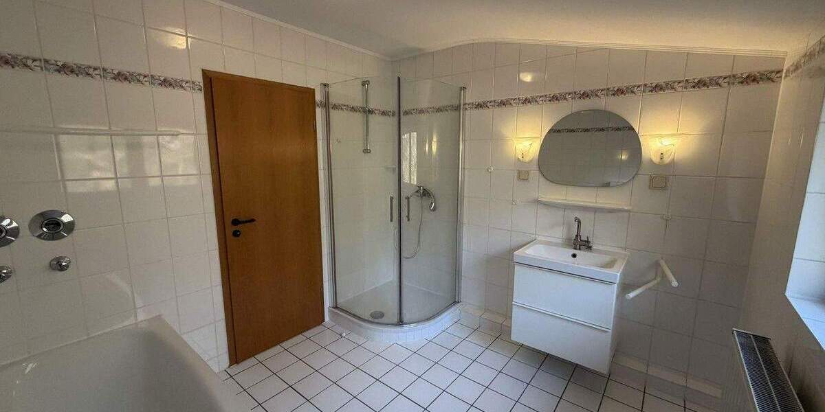 Etagenwohnung Hann. Münden - 2 Zimmer, 73 m&sup2;, 159.000&euro; | Angebot:25268832