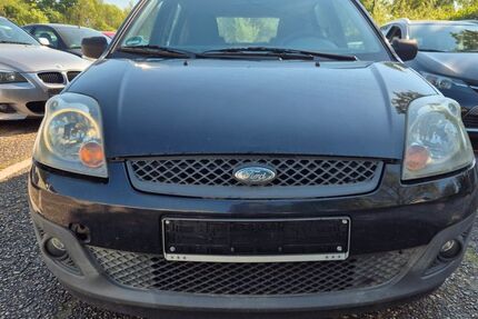 Ford Fiesta 204.823 km 1.500 &euro; Karlsruhe 76137