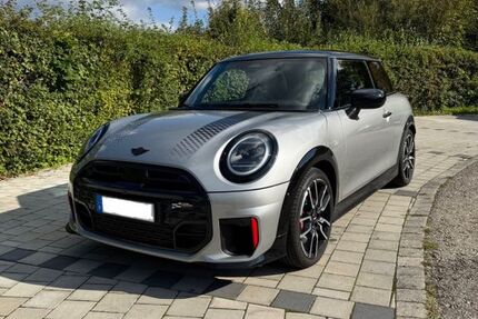 Mini John Cooper Works 7.057 km 39.900 € Arrach 93474