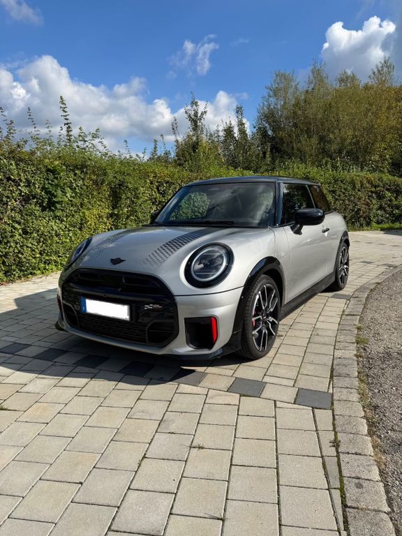 Mini John Cooper Works 7.057 km 39.900 € Arrach 93474