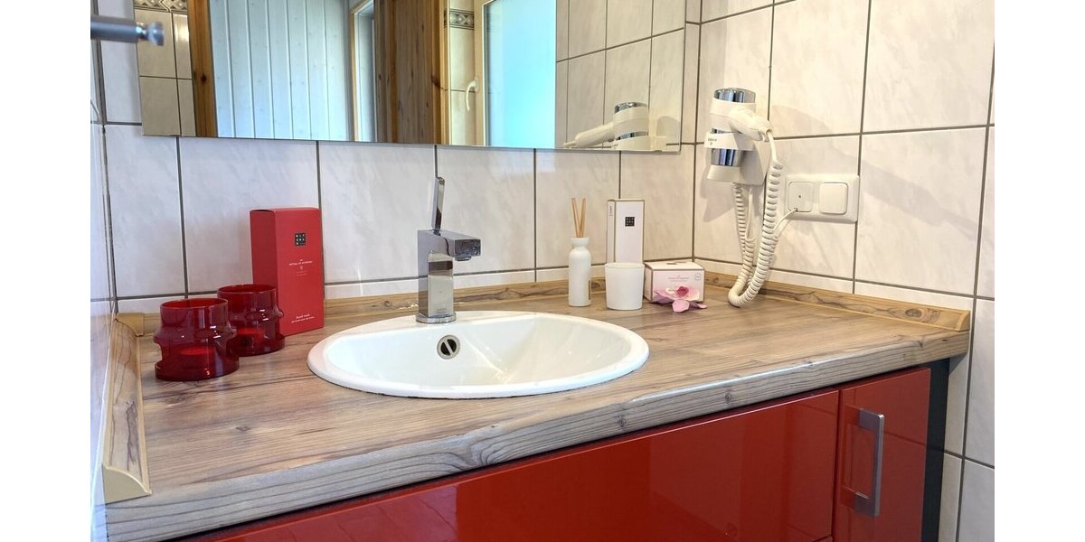 Charmantes Ferienhaus für entspannte Urlaubstage und Kapitalanlage - Doppelhaushälfte Mirow Granzow | Angebot:26478814