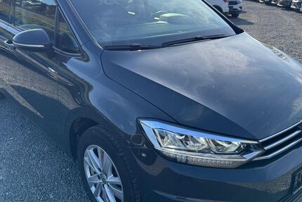 VW Touran 161.524 km 18.695 &euro; Boxberg 97944