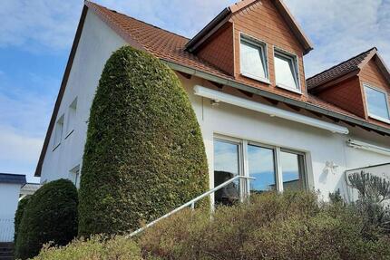 Sanierte Doppelhaushälfte mit Fußbodenheizung & Einbauküche 4 zimmer