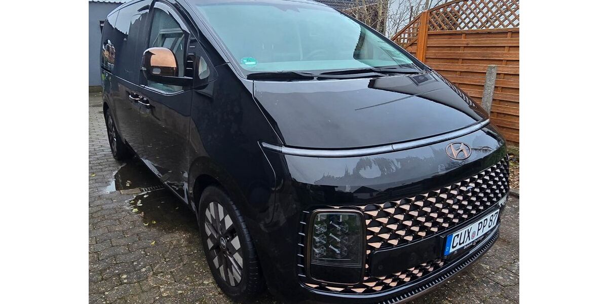 Hyundai STARIA 51.000 km 37.200 &euro; Loxstedt - Stotel 27612