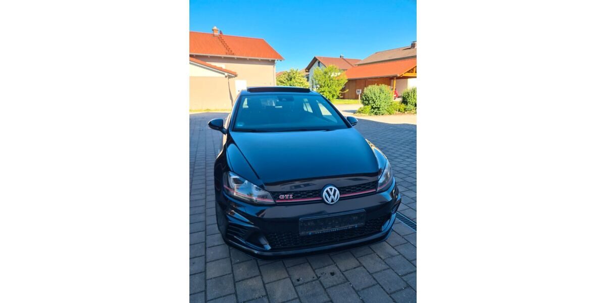 VW Golf 101.042 km 20.500 &euro; Polling 82398